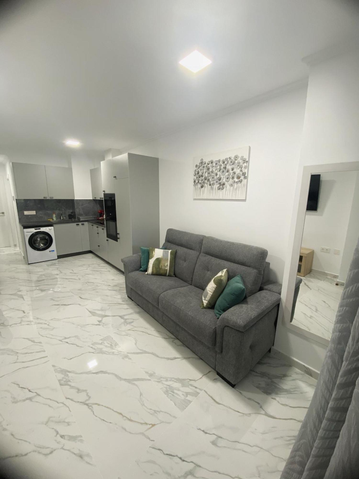 A Estrenar 1a Linea Playa Y Piscina Calp