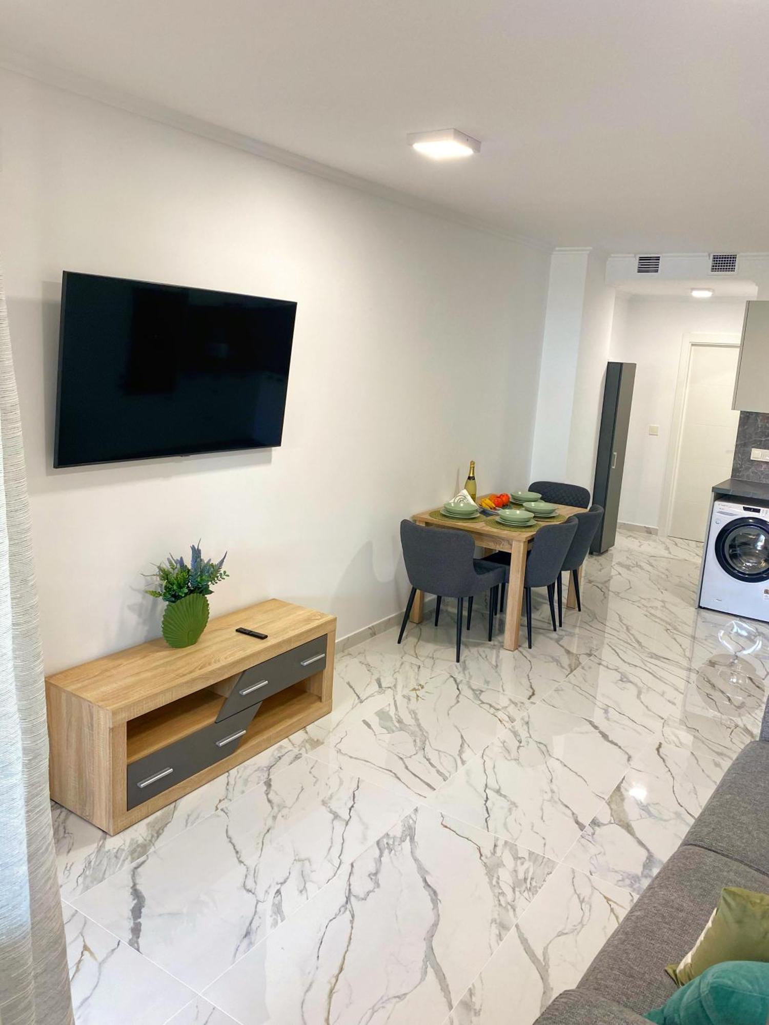 Appartement Apartamento A Estrenar 1a Linea Playa Y Piscina