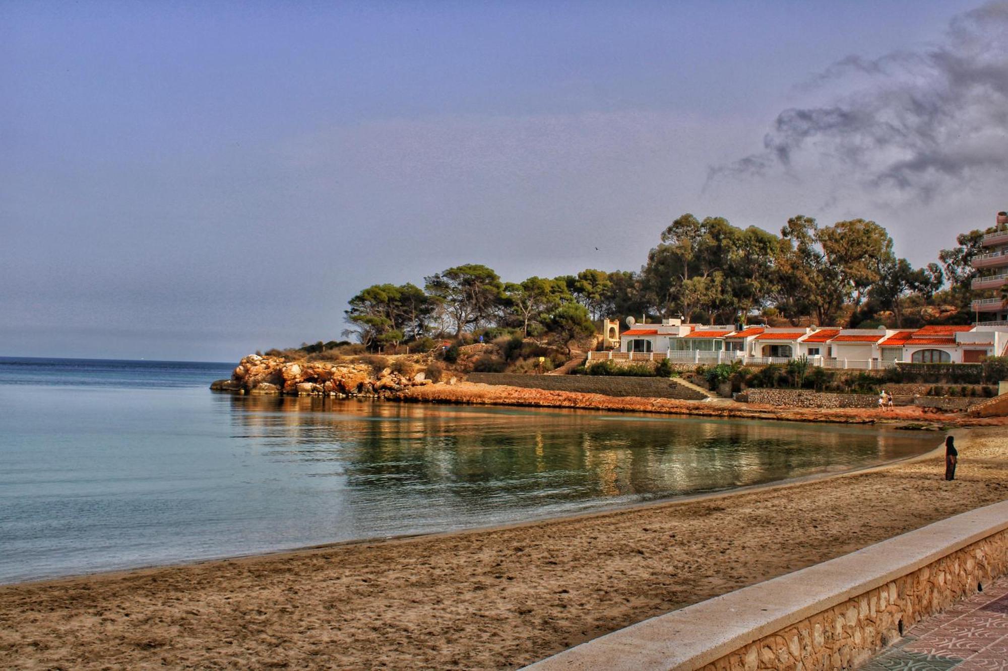 Appartement Apartamento A Estrenar 1a Linea Playa Y Piscina Calp
